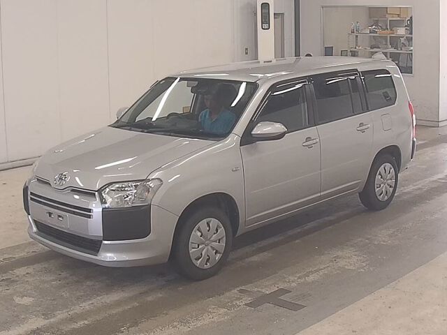 2024 Toyota Probox F 4WD auction photo 4