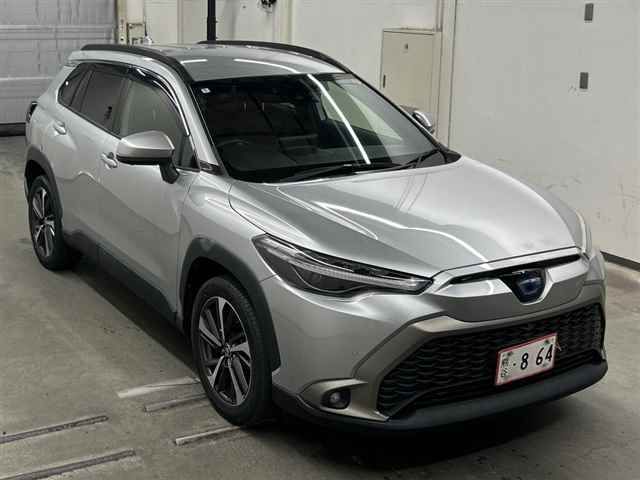 Japan Auction Vehicles 10 2022 Toyota Corolla Cross ハイブリッドZ auction photo