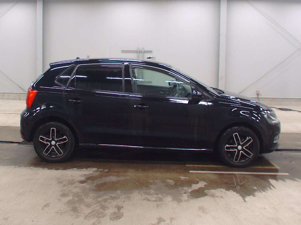 2015 Volkswagen VW ポロ TSIコンフォートラインUPグレド auction photo 3