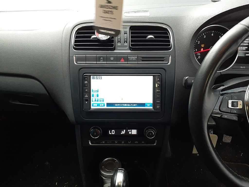 2015 Volkswagen VW ポロ TSIコンフォートラインUPグレド auction photo 9