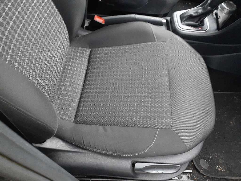 2015 Volkswagen VW ポロ TSIコンフォートラインUPグレド auction photo 8