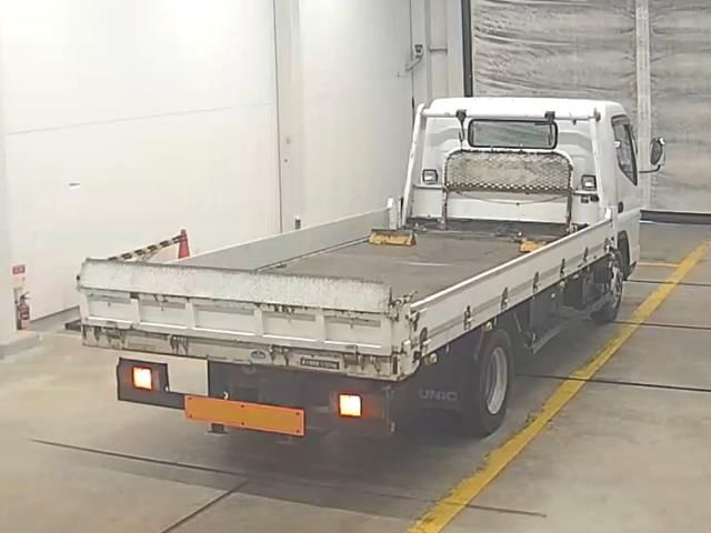 2009 Mitsubishi Fuso Canter 車輛運搬車 auction photo 2