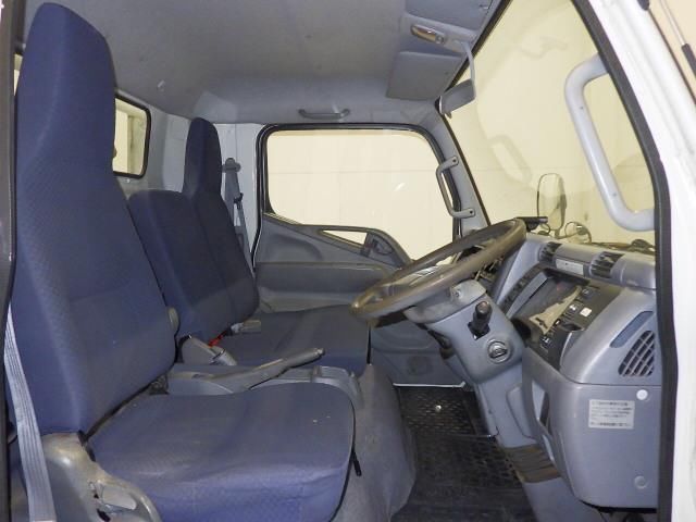 2009 Mitsubishi Fuso Canter 車輛運搬車 auction photo 6