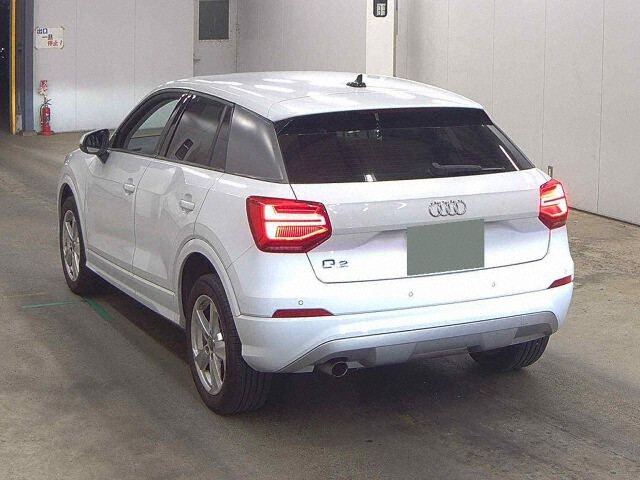 2020 Audi Q2 30TFSIスポーツ auction photo 2