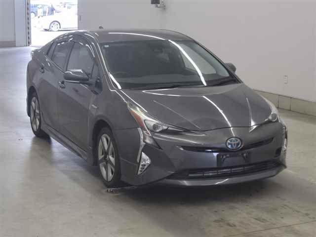 Japan Auction Vehicles 10 2016 Toyota Prius Aツーリングセレクション auction photo