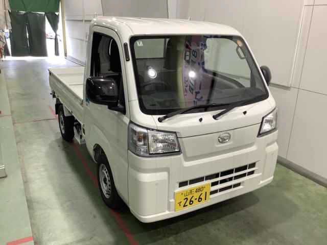 Japan Auction Vehicles 4 2025 Daihatsu Hijet 4WD Standard auction photo