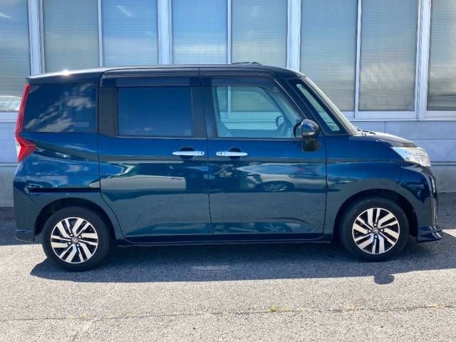 2017 Toyota Roomy カスタムG S auction photo 2