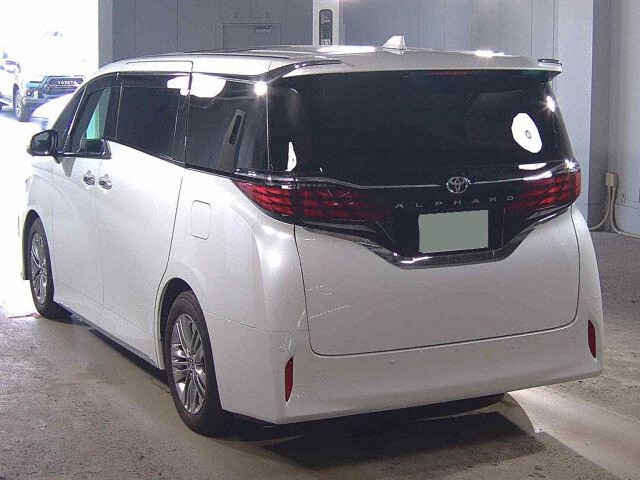 2024 Toyota Alphard Z auction photo 2
