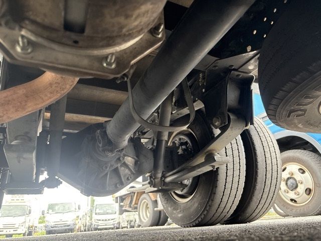 2012 Isuzu Elf ヒラ auction photo 10