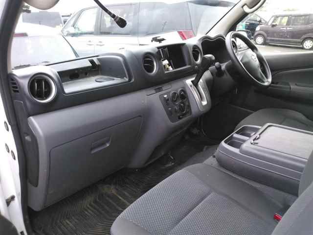 2015 Nissan NV350 Caravan DX auction photo 8