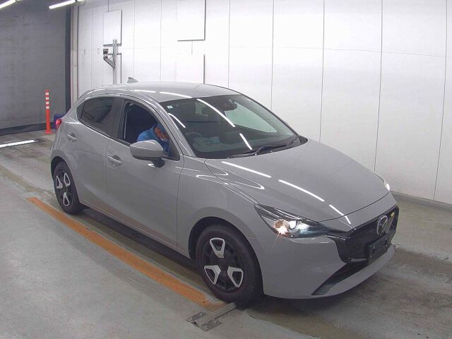 2023 Mazda 2 15 BD Japan auction vehicle