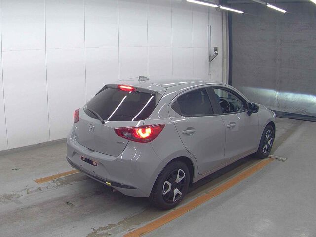 2023 Mazda 2 15 BD auction photo 5