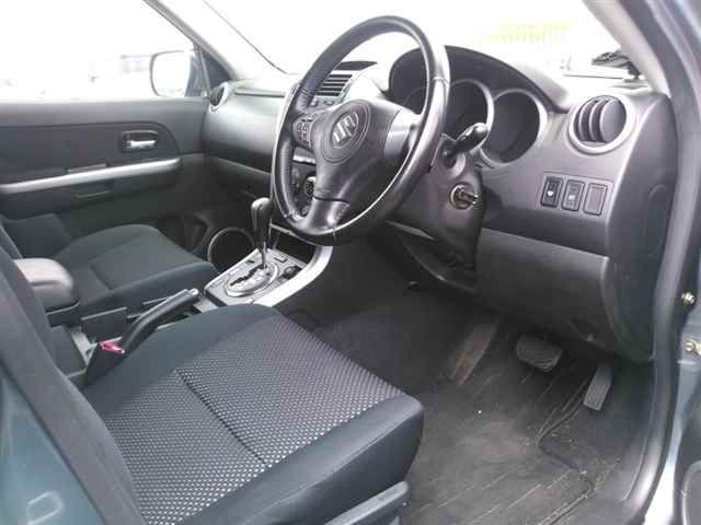 2005 Suzuki エスクード 4WD 2.0XG auction photo 3