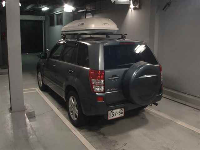 2005 Suzuki エスクード 4WD 2.0XG auction photo 2