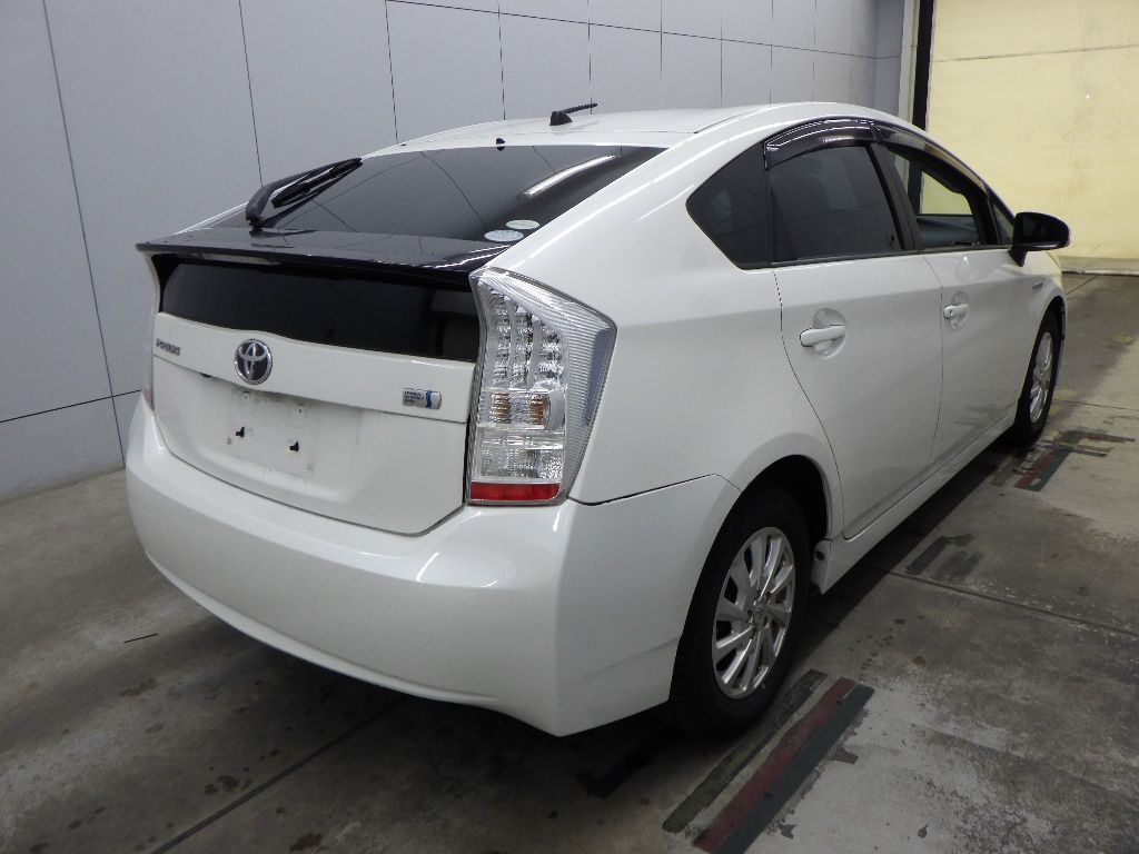 2011 Toyota Prius S auction photo 2