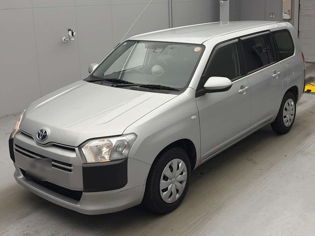 2022 Toyota Probox ハイブリッドF Japan auction vehicle