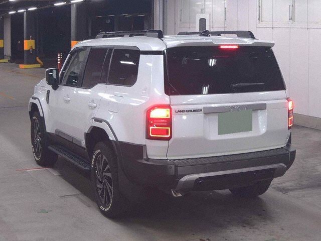 2025 Toyota Land Cruiser 250 VX 4WD auction photo 2