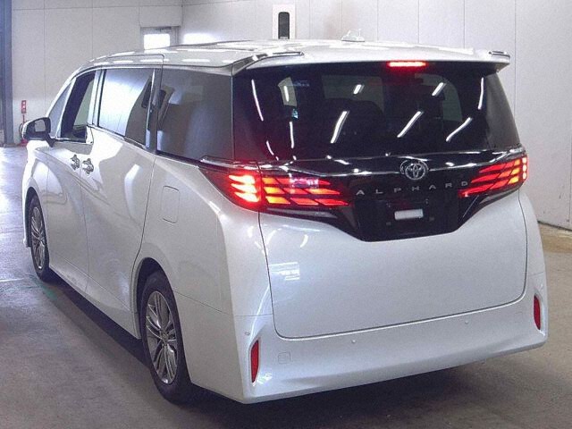 2024 Toyota Alphard Z auction photo 2