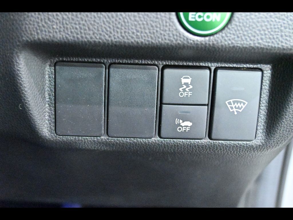 2014 Honda Fit Hybrid L Package auction photo 8