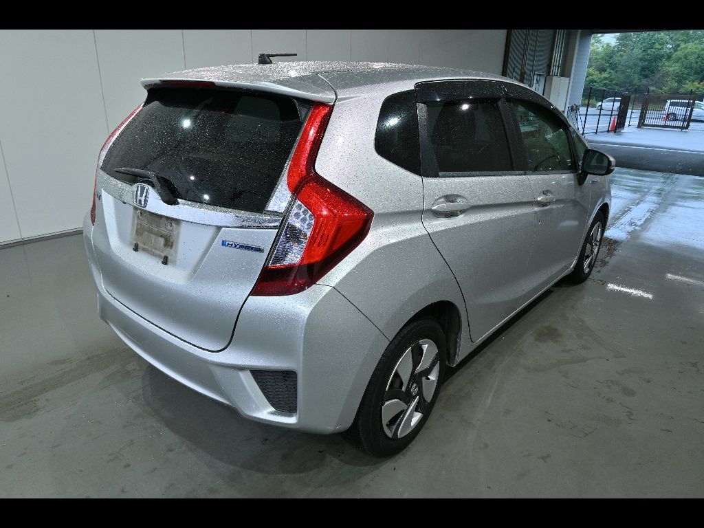 2014 Honda Fit Hybrid L Package auction photo 2
