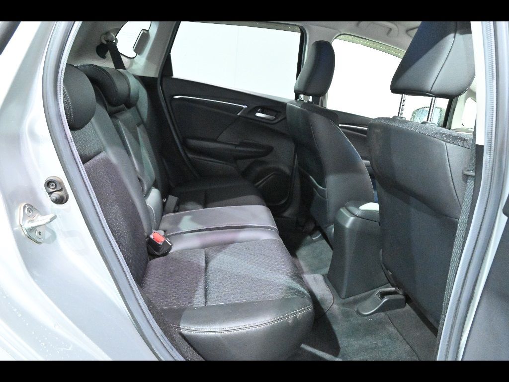 2014 Honda Fit Hybrid L Package auction photo 7