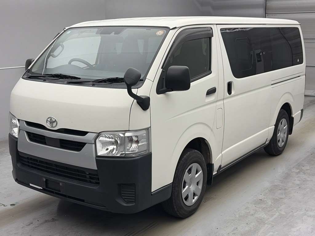 2021 Toyota Hiace Long DX 4WD Japan auction vehicle