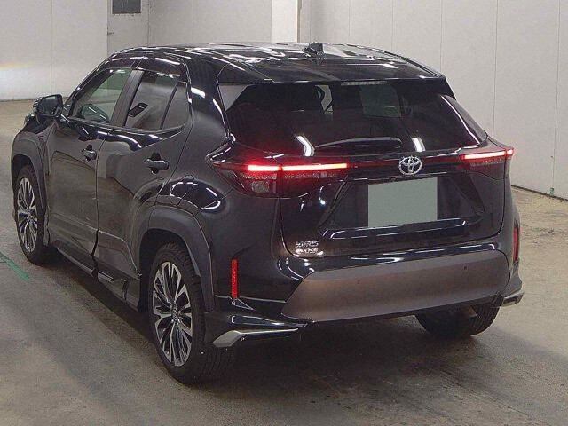 2023 Toyota Yaris Cross Z auction photo 2