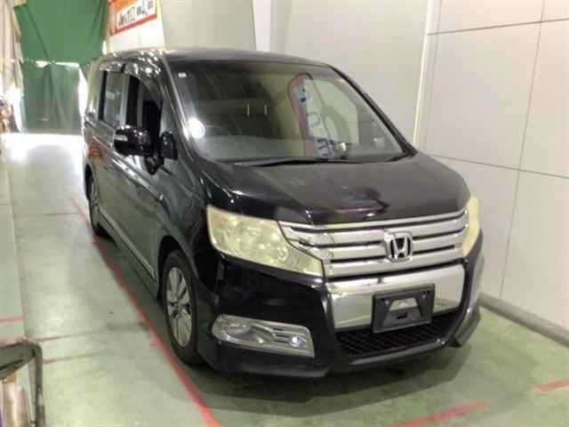 Japan Auction Vehicles 4 2009 Honda Stepwgn 4WD Z auction photo