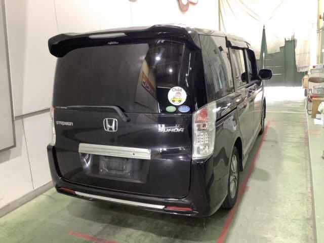 2009 Honda Stepwgn 4WD Z auction photo 2