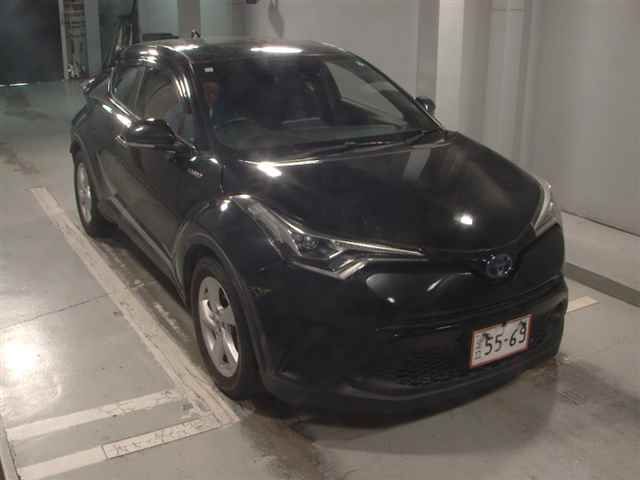 2017 Toyota C-HR S LED Edition Japan auction vehicle