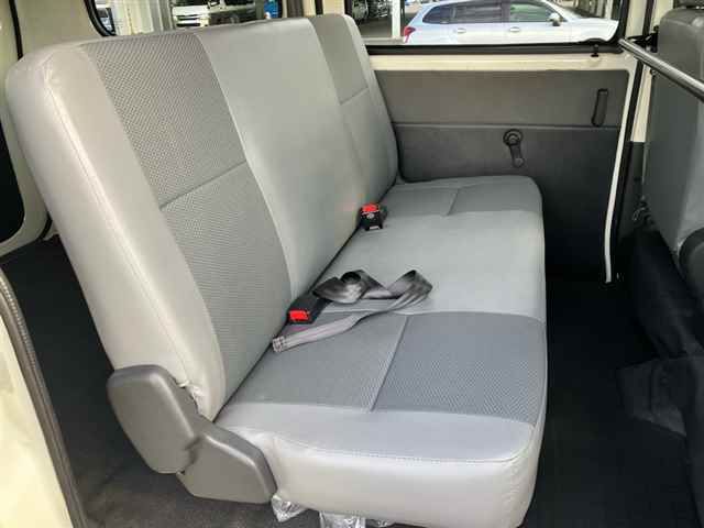 2016 Toyota TownAce Van GL auction photo 7