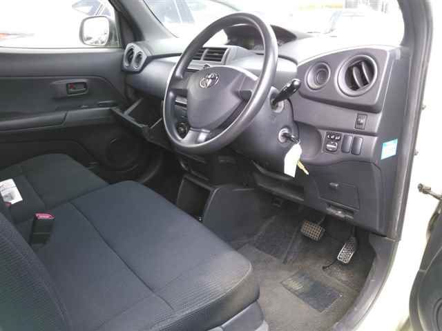 2009 Toyota bB S auction photo 3