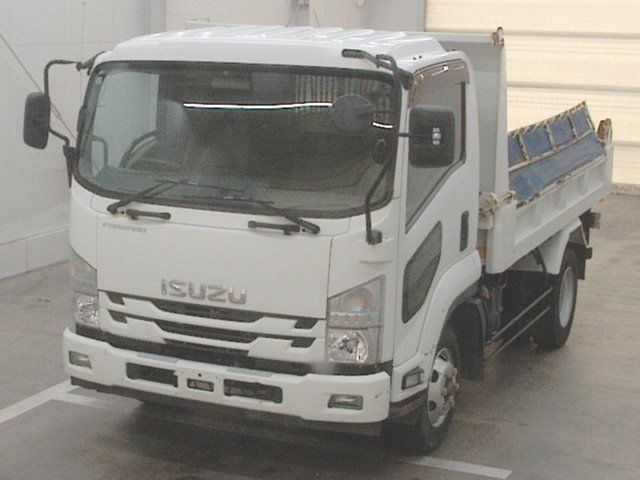 2016 Isuzu Forward ダンプ Japan auction vehicle
