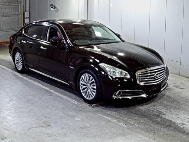 2012 Nissan シーマ ハイブリッド VIP G Japan auction vehicle