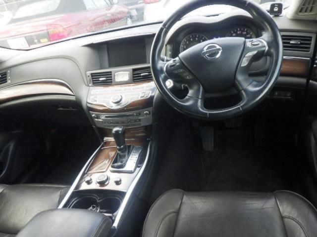 2012 Nissan シーマ ハイブリッド VIP G auction photo 3