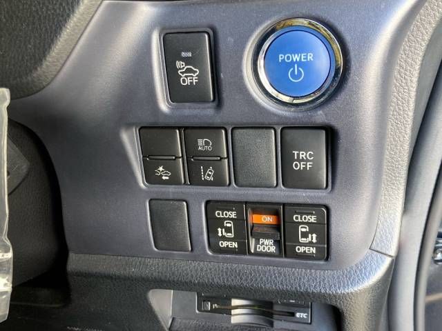 2017 Toyota Voxy ハイブリッドZS 煌II auction photo 5