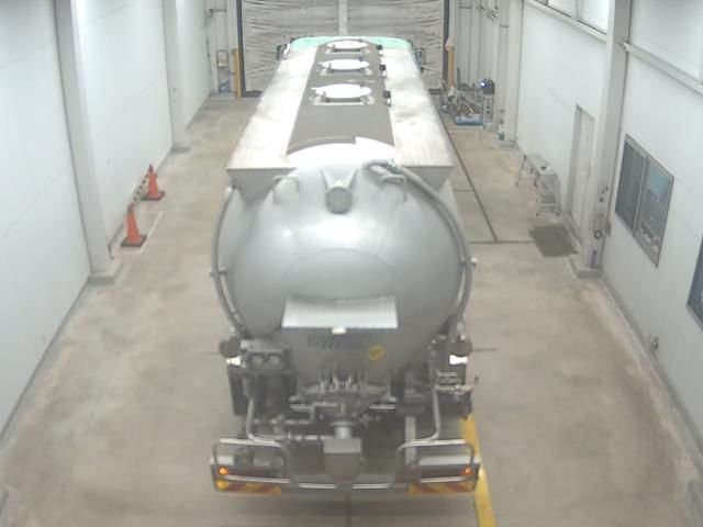 2013 Isuzu Powder and granular material transport vehicle auction photo 3