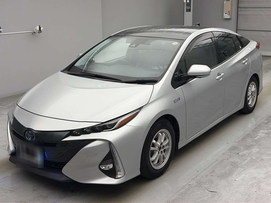 2021 Toyota Prius PHEV A Premium Japan auction vehicle