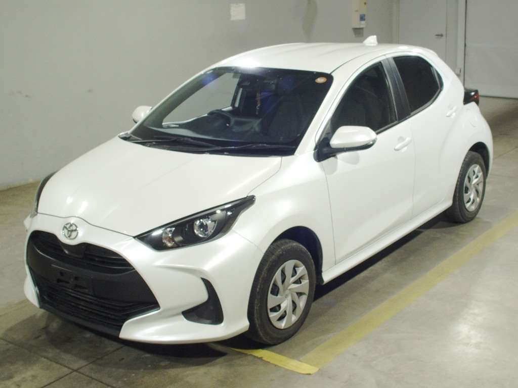 2024 Toyota Yaris X 4WD Japan auction vehicle