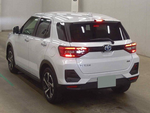 2025 Toyota Raize Hybrid Z auction photo 2