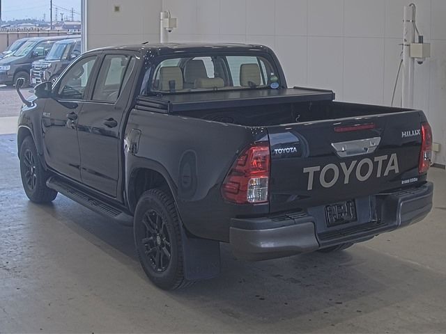 2018 Toyota Hilux 4WD X auction photo 2