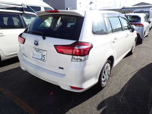 2021 Toyota Corolla Fielder HYBRID EX auction photo 2