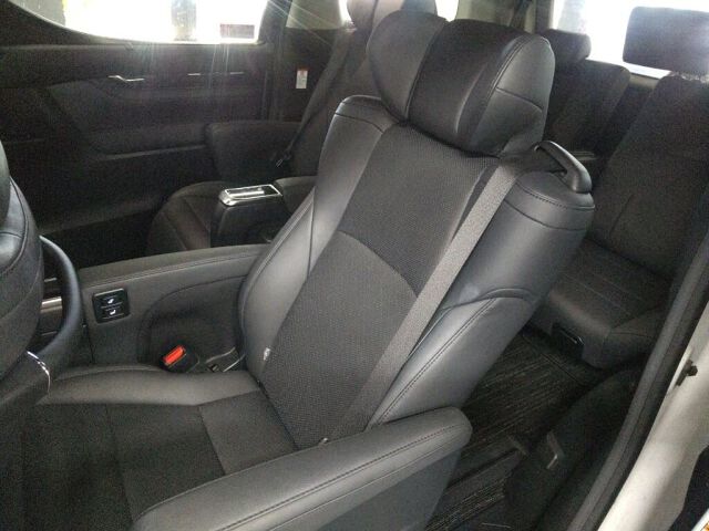 2021 Toyota Alphard 2.5S Cパッケージ auction photo 6