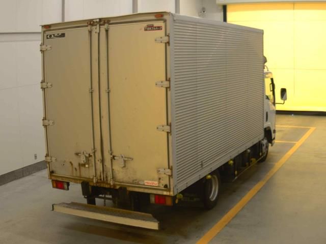 2007 Isuzu Elf Van auction photo 2