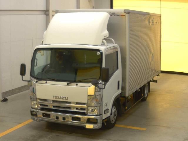 2007 Isuzu Elf Van Japan auction vehicle