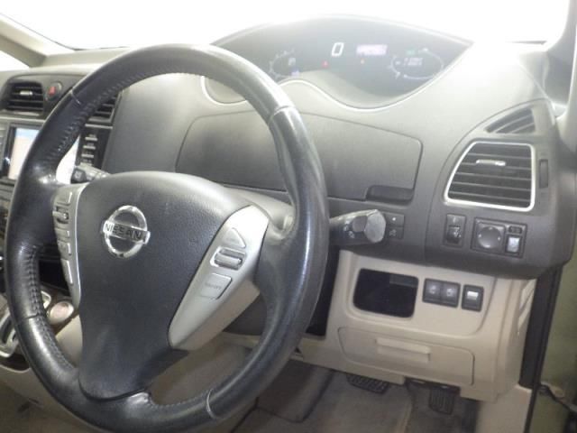 2010 Nissan Serena 20G auction photo 6