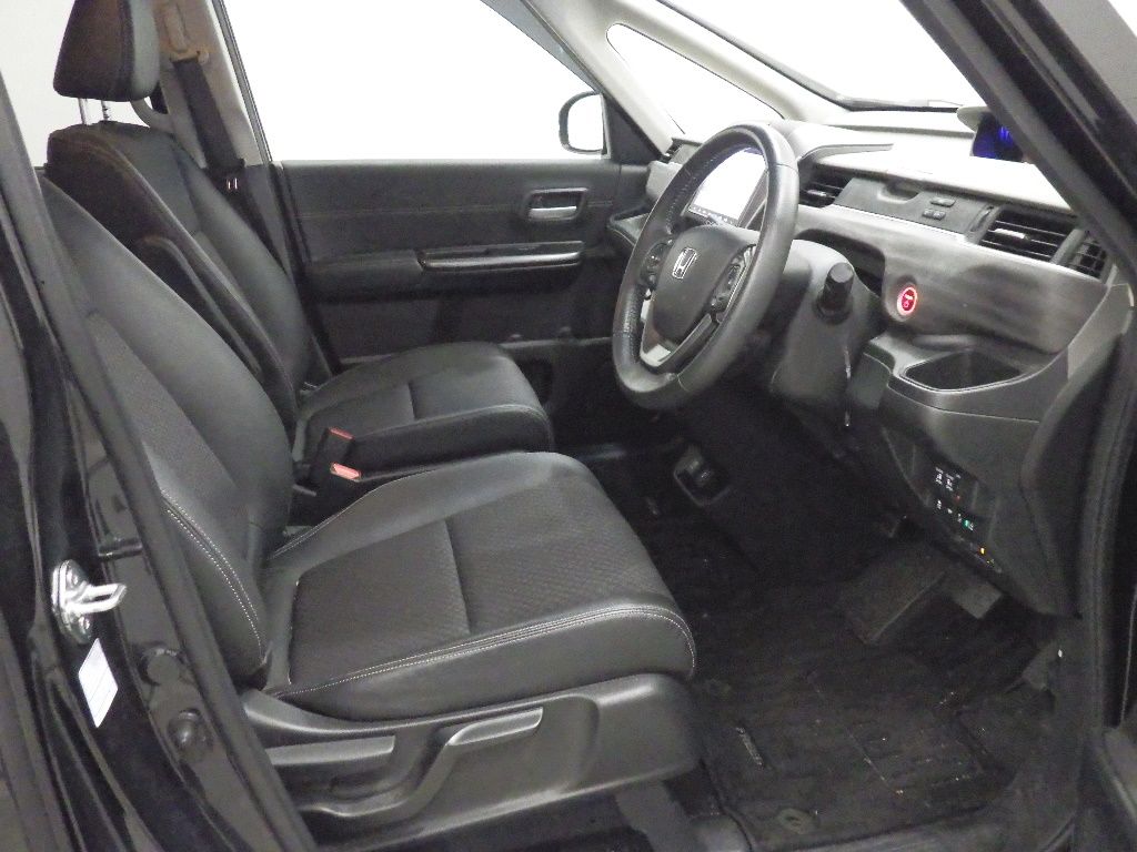 2023 Honda Freed ハイブリッドG 6人 auction photo 6