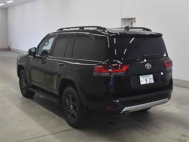 2025 Toyota Land Cruiser GR Sport auction photo 2