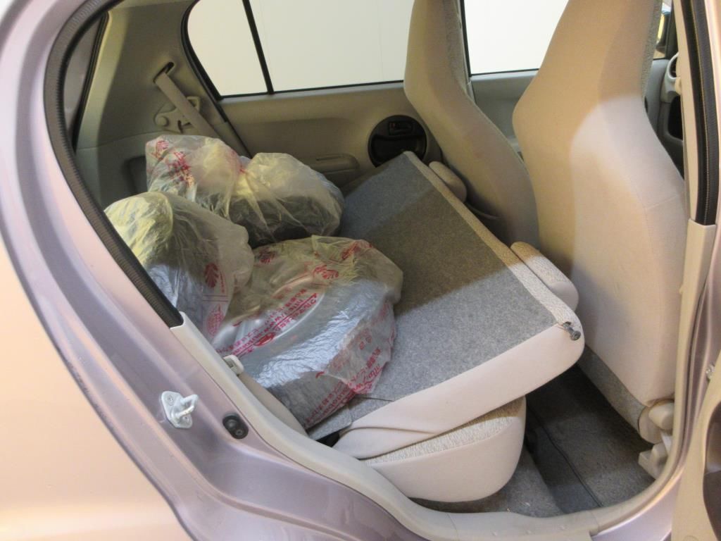 2010 Toyota Passo X auction photo 7