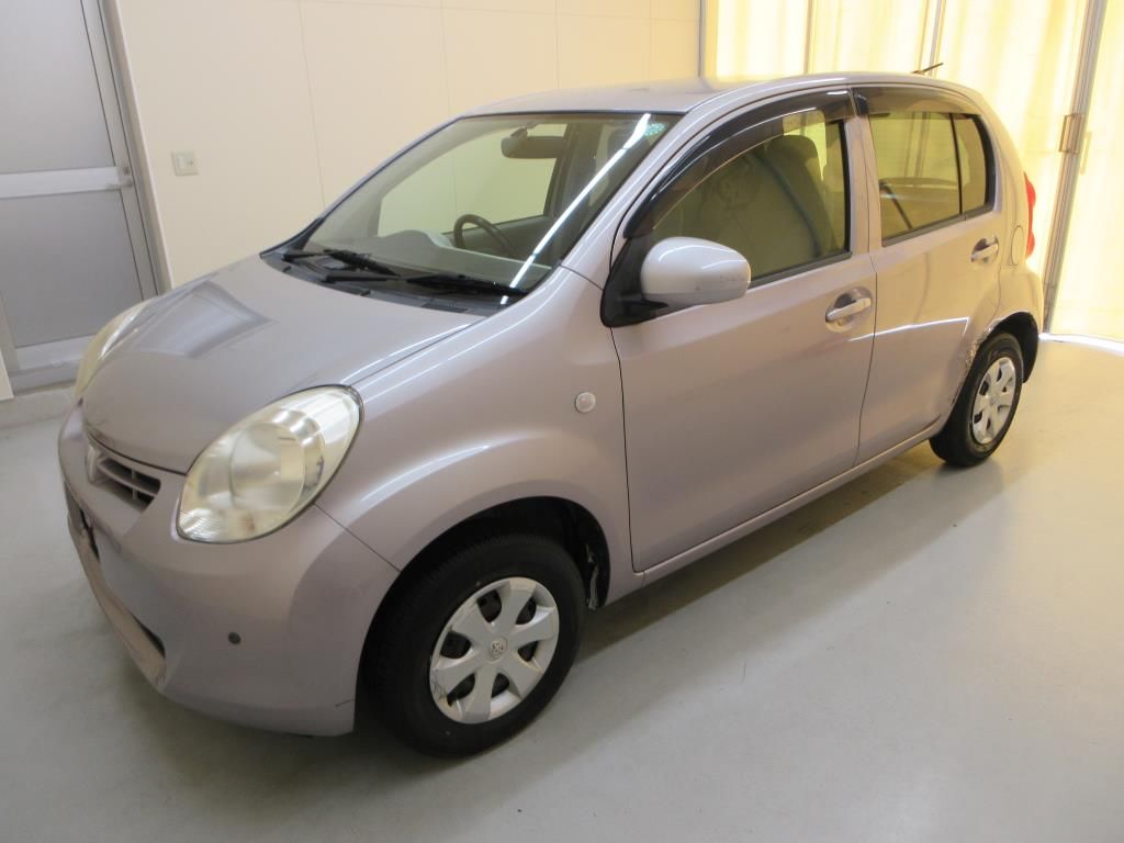 2010 Toyota Passo X auction photo 4